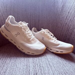 On Running - Women’s CloudNova Form 2 White sneakers - 8.5